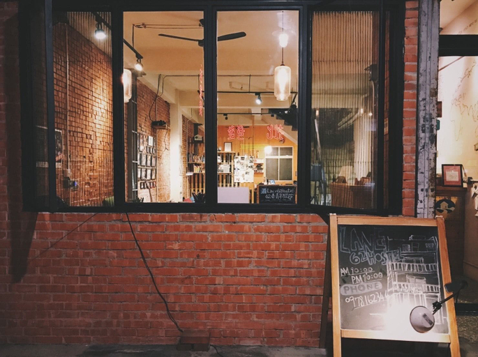 Exterior & Views 2, Lane62 Hostel, Taichung