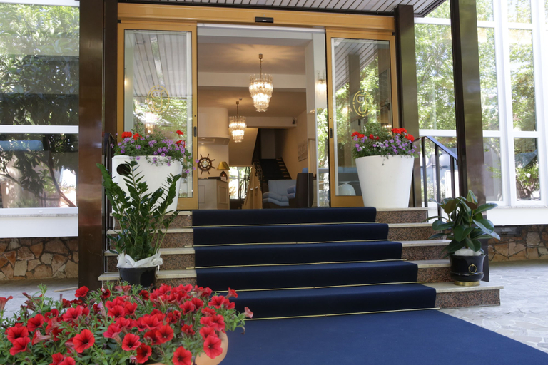 Exterior & Views 2, New Hotel Jolie, Rimini