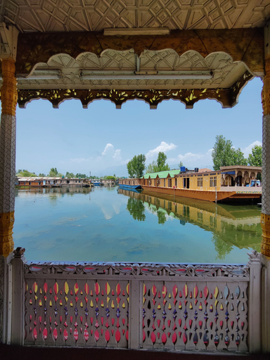 Sport & Beauty, Shiraz Deluxe Houseboat, Srinagar