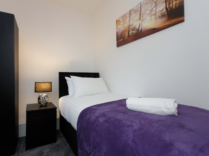 Bedroom 2, Ivy House, Leeds