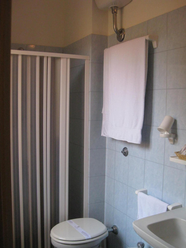 Bathroom 4, Hotel Amelia, Pesaro E Urbino