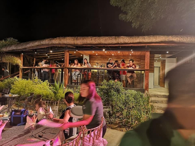 Food & Drinks 5, Bellagio Hills Hotel and Restaurant, Paoay Lake