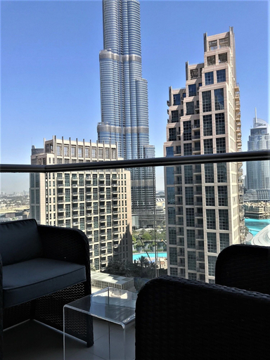 Balcony 4, Yanjoon Holiday Homes - The Lofts, Dubai