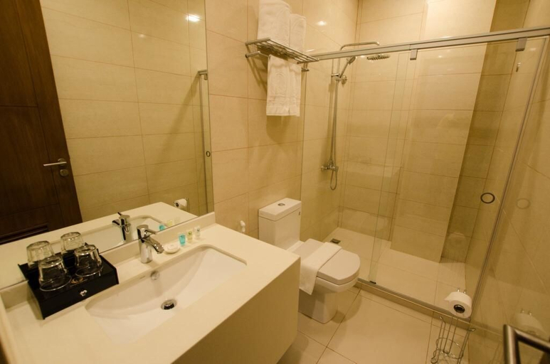Bathroom 4, Oryza Hotel, Santiago City