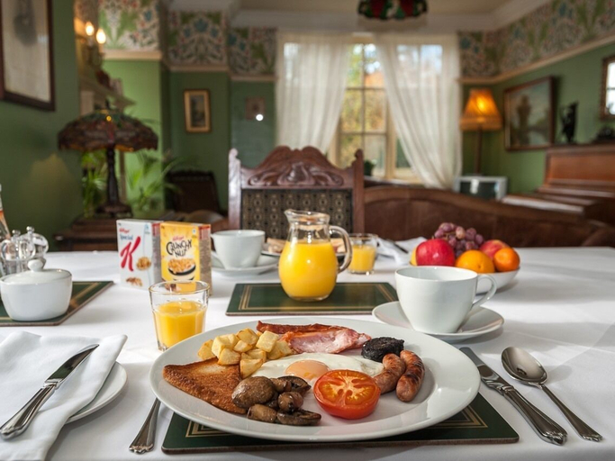Food & Drinks 5, Ardwyn House, Powys