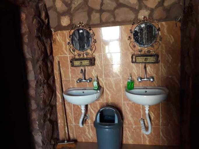 Bathroom, Ali Wadi Rum Moon Camp, Aqaba