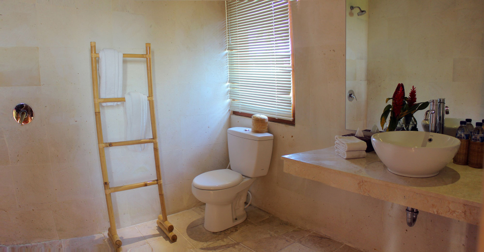 Bathroom 4, Warisan Ubud Villa, Gianyar