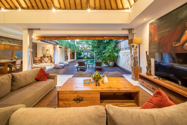 Others 4, Fabulous Private Villa, 3 BR, Canggu With Staff, Badung
