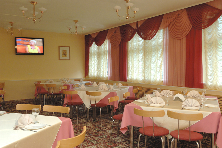 Food & Drinks 5, Hotel Rus, Vladivostok gorsovet