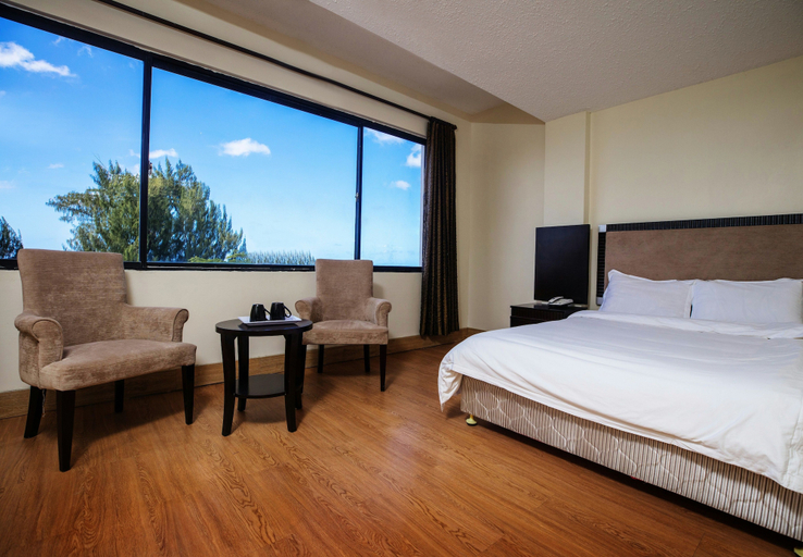 Bedroom 2, Gold Beach Hotel, Saipan