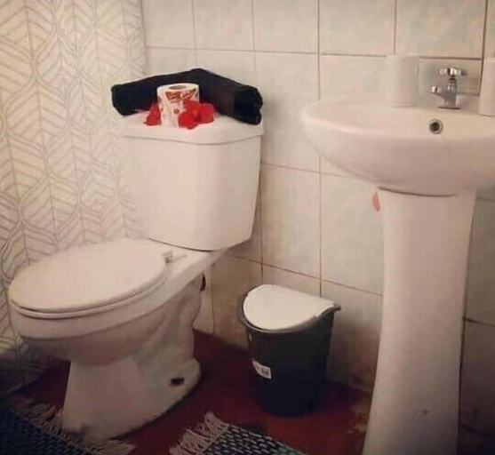 Bathroom, Cabañas Taina Meme 2, ísla de Pascua