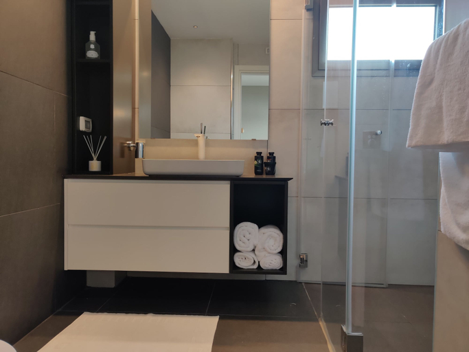 Bathroom 5, Luxury Suites by Notaly Ariel