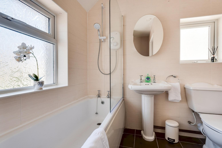 Bathroom 4, The Oxford Abode - 3-bedroom House - Large Garden, Oxfordshire