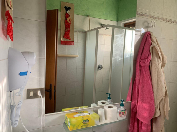 Bathroom 4, Albergo Mhotel Motta, Asti