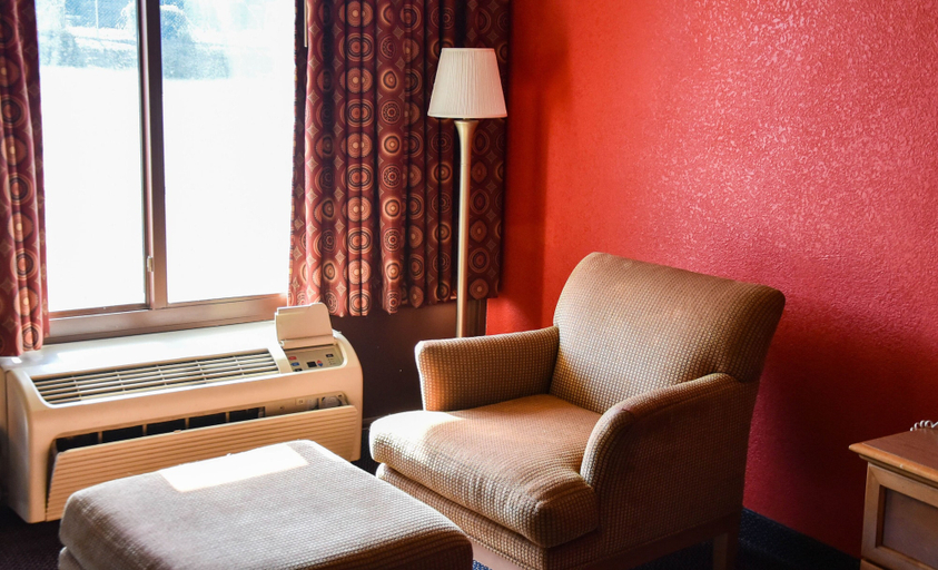 Others 5, Homeplace Inn, Cherokee