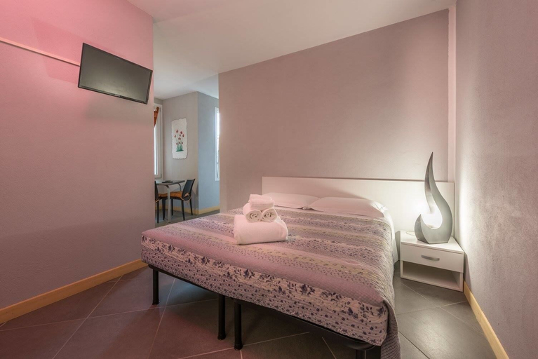 Bedroom 4, La Pajassa, Cuneo