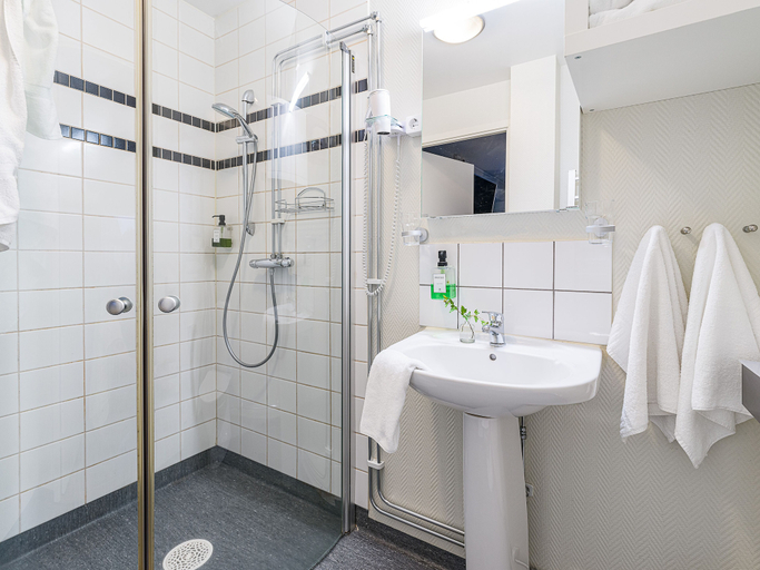 Bathroom 4, Wärdshuset C. Dickens, Fagersta