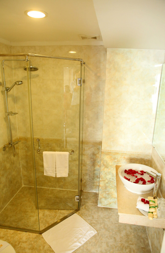 Bathroom 3, Lenid de Ho Guom Hotel, Hoàn Kiếm