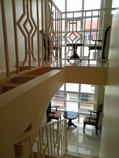 Others 5, Mansah Memorial Villa, Accra