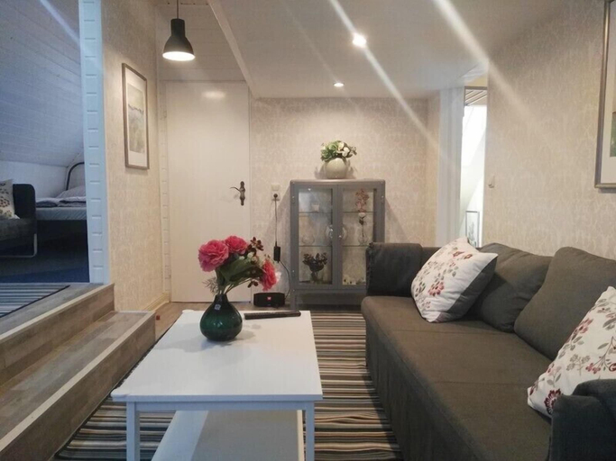 Others 5, Janinas Loft, Hochsauerlandkreis