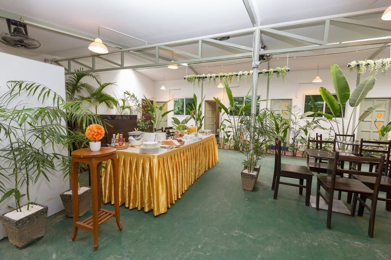 Food & Drinks 5, Sky View Bed & Breakfast, Yangon