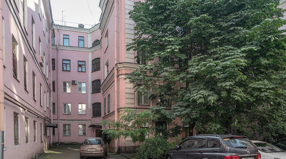 Others 5, Friends apartment on Stremyannaya, Sankt-Peterburg gorsovet