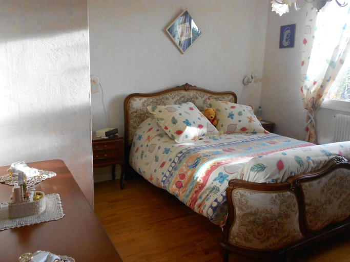 Bedroom 4, Chez Colombine, Rhône