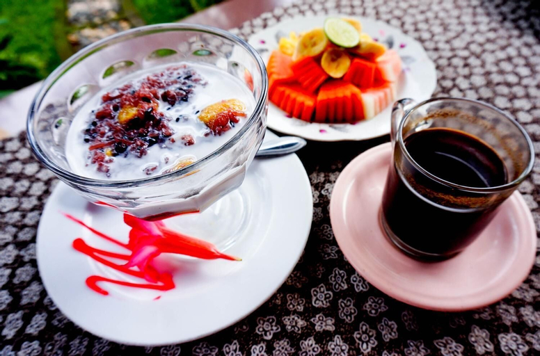 Food & Drinks 5, Desak Putu Putra Homestay, Gianyar