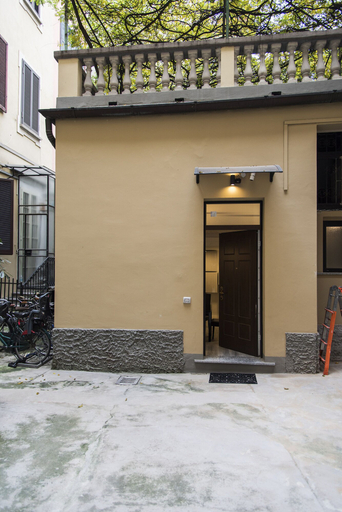 Property entrance, Contemporary 2 Bedroom Flat near University, Milano