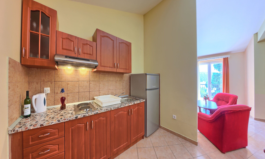 Others 5, Apartments Ruzmarin, Rogoznica