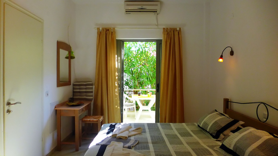 Bedroom 4, Lion-Suites, Crete