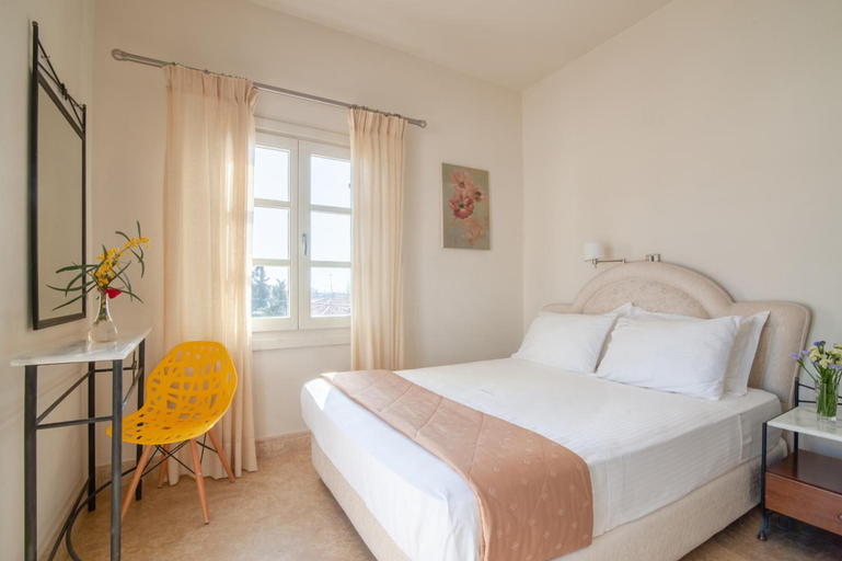 Bedroom 3, Mimoza, Attica