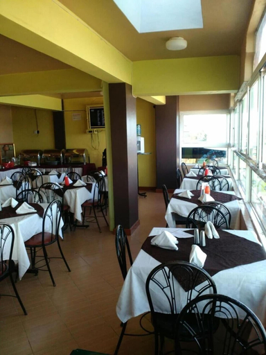 Food & Drinks 3, Coconut Palm Hotel, Kieni