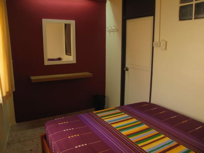 Bedroom, A.T guesthouse - Hostel, Phra Nakhon