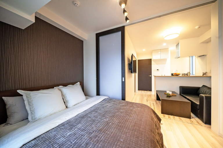 Bedroom 2, Grandouce Tamatsukuri, Osaka