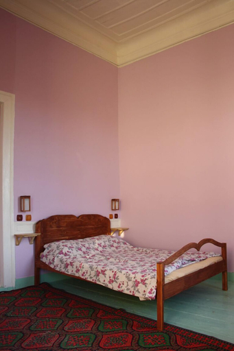 Bedroom 3, Lotus Garden Hostel, Konak
