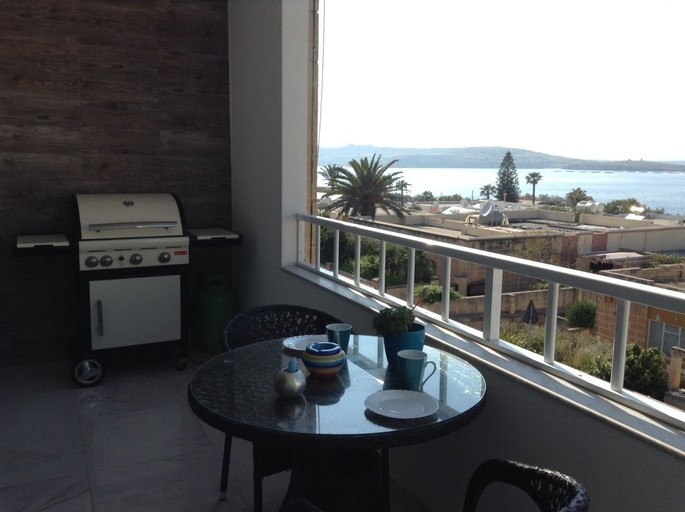 Others 5, Luxury Seafront Apartment With Pool, Saint Paul's Bay