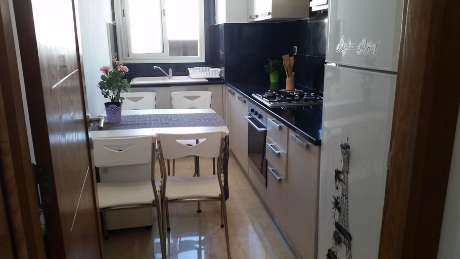 Others 5, Appartement Haut Standing Lac 2, Bouhaira