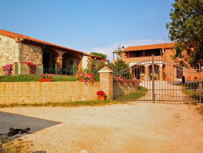 Exterior & Views 1, Agriturismo Marruchetone Vecchio, Grosseto