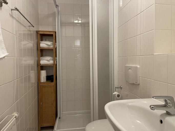 Bathroom 3, Urlaub im Fachwerk, Harz