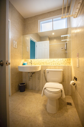 Bathroom 4, Gallery Lake View Hotel, Muang Khon Kaen