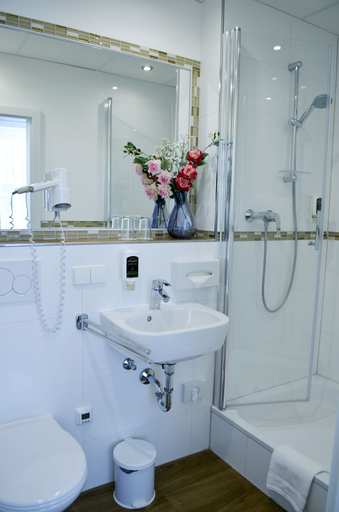 Bathroom 5, Hotel Astoria, Karlsruhe