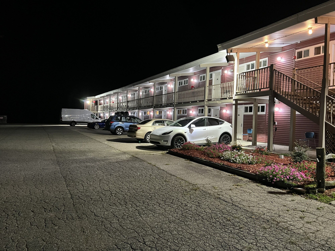 Exterior & Views 2, The Putney Inn, Windham