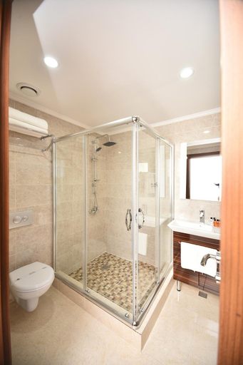Bathroom, Era Palace Gonio, Batumi