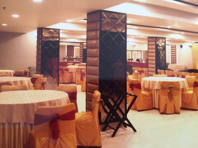 Food & Drinks 4, Mahalakshmi Palace hotel, Faridabad