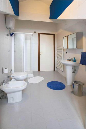 Bathroom, Certosa Hotel, Venezia