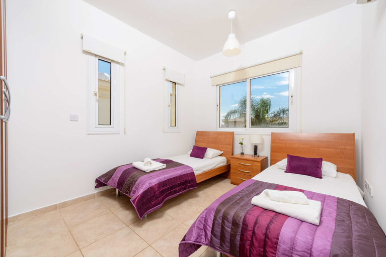 Bedroom 3, Villa Oscar