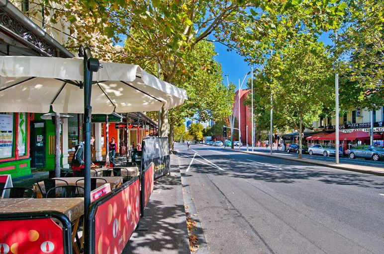 Others 5, Style in the heart of Carlton, Melbourne