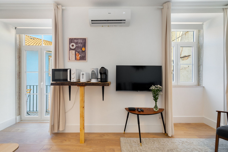 Others 5, Modern Lisbon Apartments by SoulPlaces, Lisbon