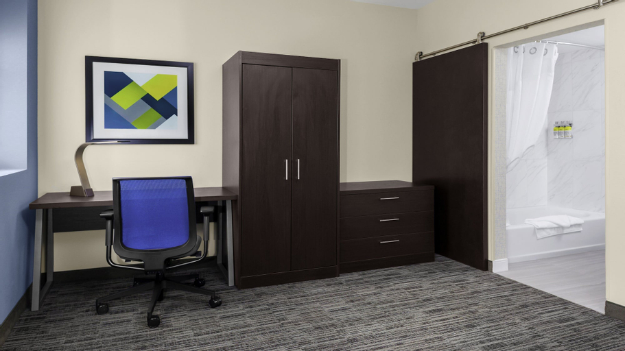 Bedroom 22
